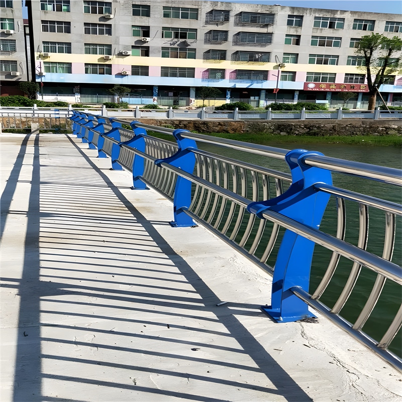 铝合金桥梁护栏主动停限产现象较多