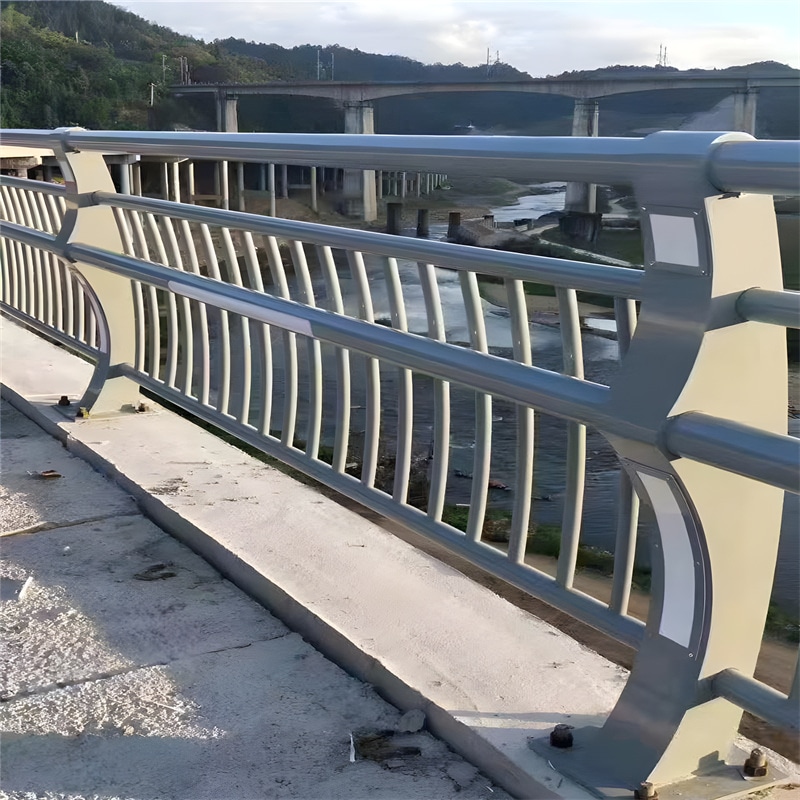 人行道栏杆​市场进入低迷状态