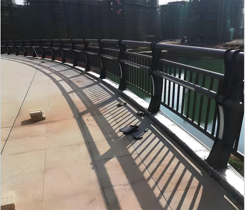 预计短期内灯光护栏市场或将暂稳运行 预计短期内灯光护栏市场或将暂稳运行